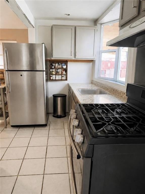 62 De Pinedo St - Photo 5 of 12