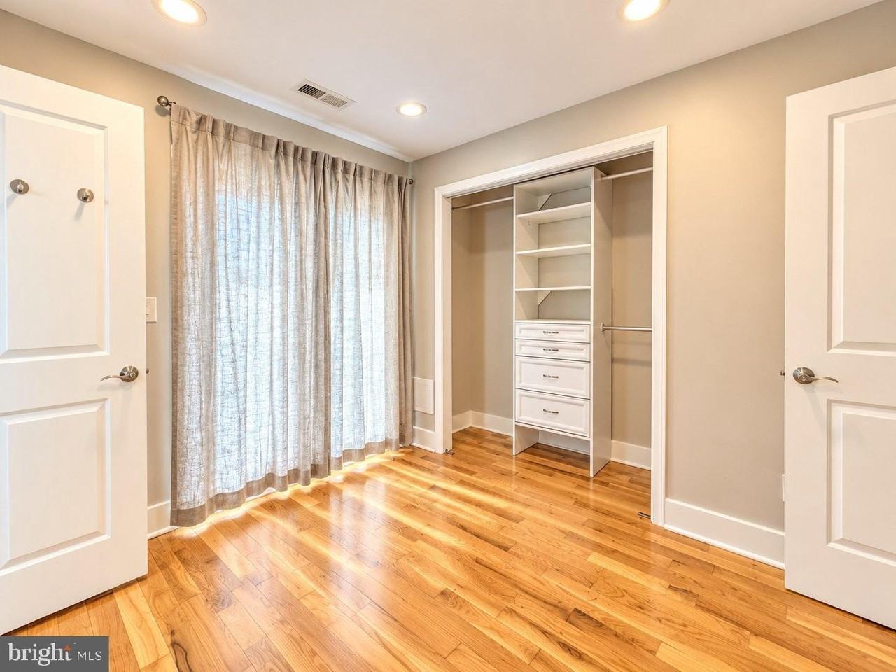 1224 Holbrook St Ne #1 - Photo 4 of 15