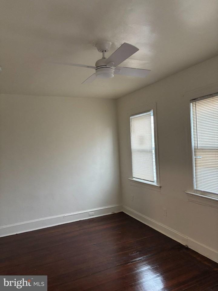534 Madison St Nw - Photo 2 of 31