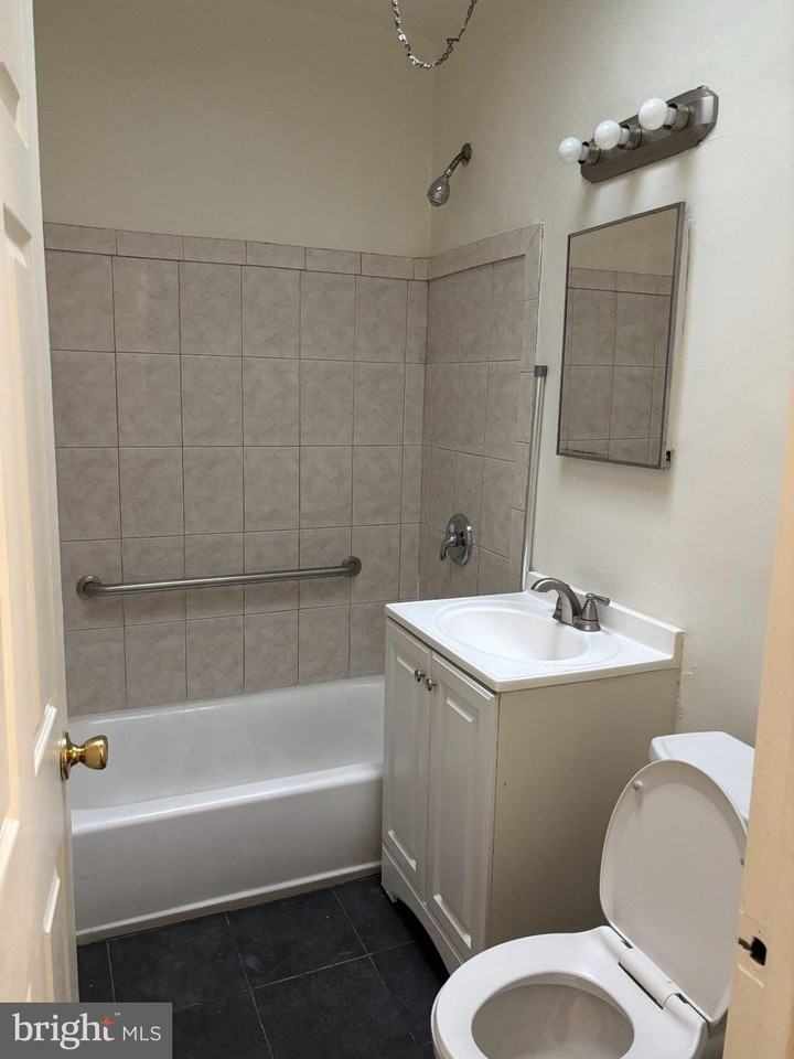 534 Madison St Nw - Photo 4 of 31