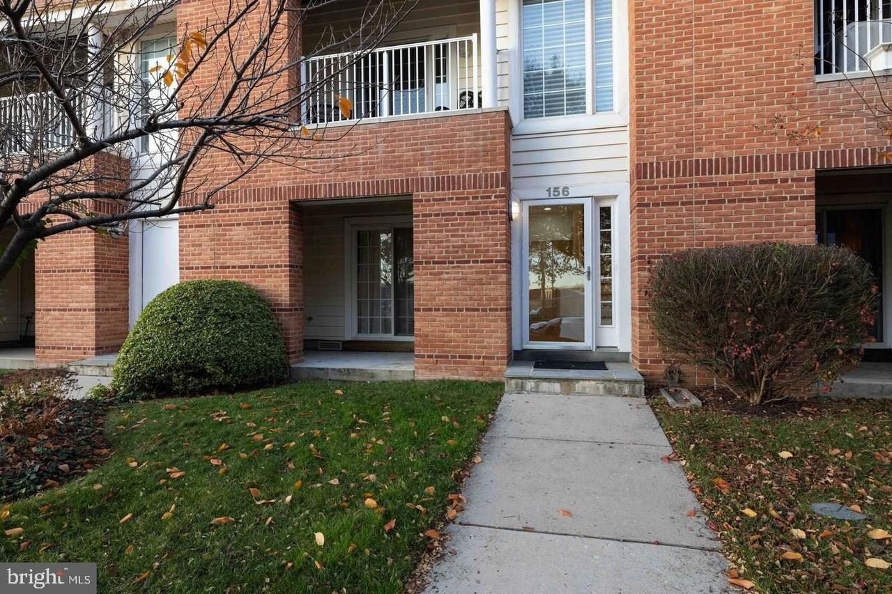 156 Christina Landing Dr - Photo 4 of 42