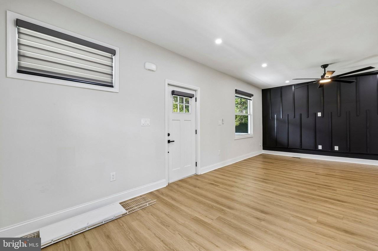 5362 Liberty Heights Ave - Photo 4 of 36