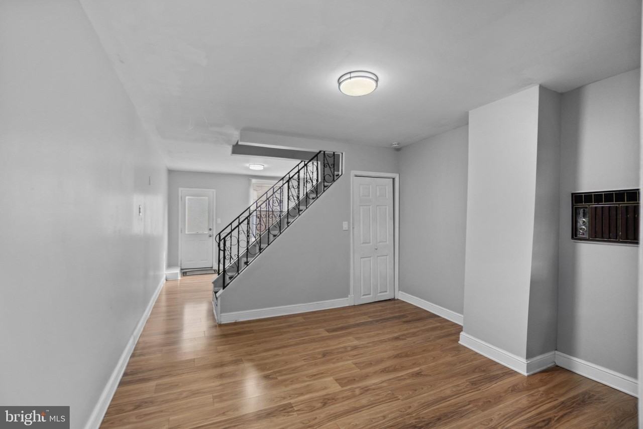 3404 Mueller St - Photo 7 of 38