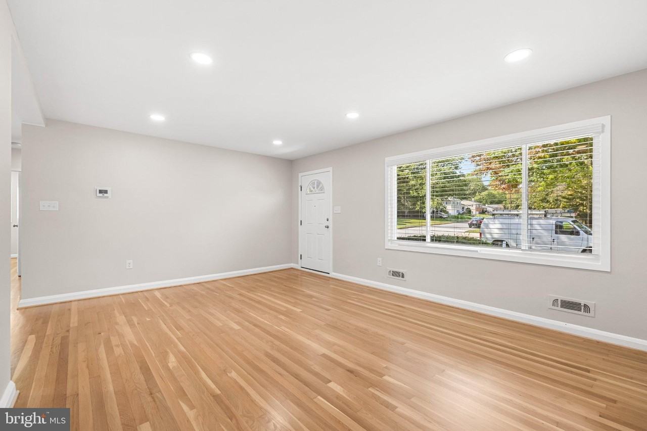 2107 Pine Valley Dr - Photo 6 of 48