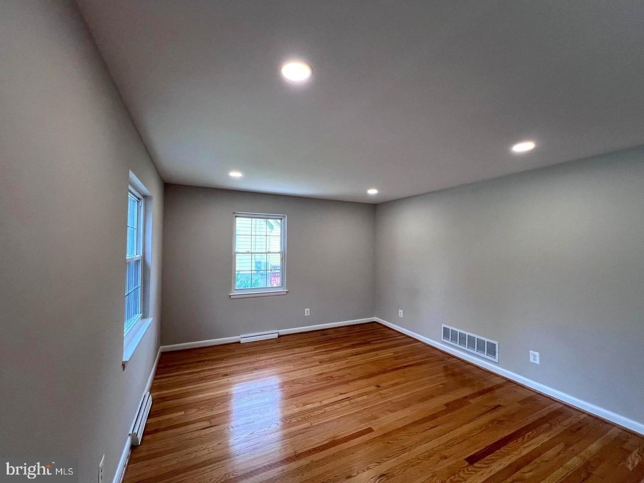 1717 Greenspring Dr - Photo 7 of 50