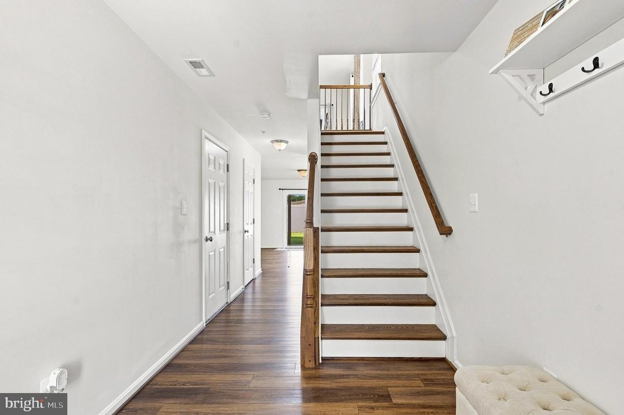 99 Clydesdale Ln - Photo 5 of 50