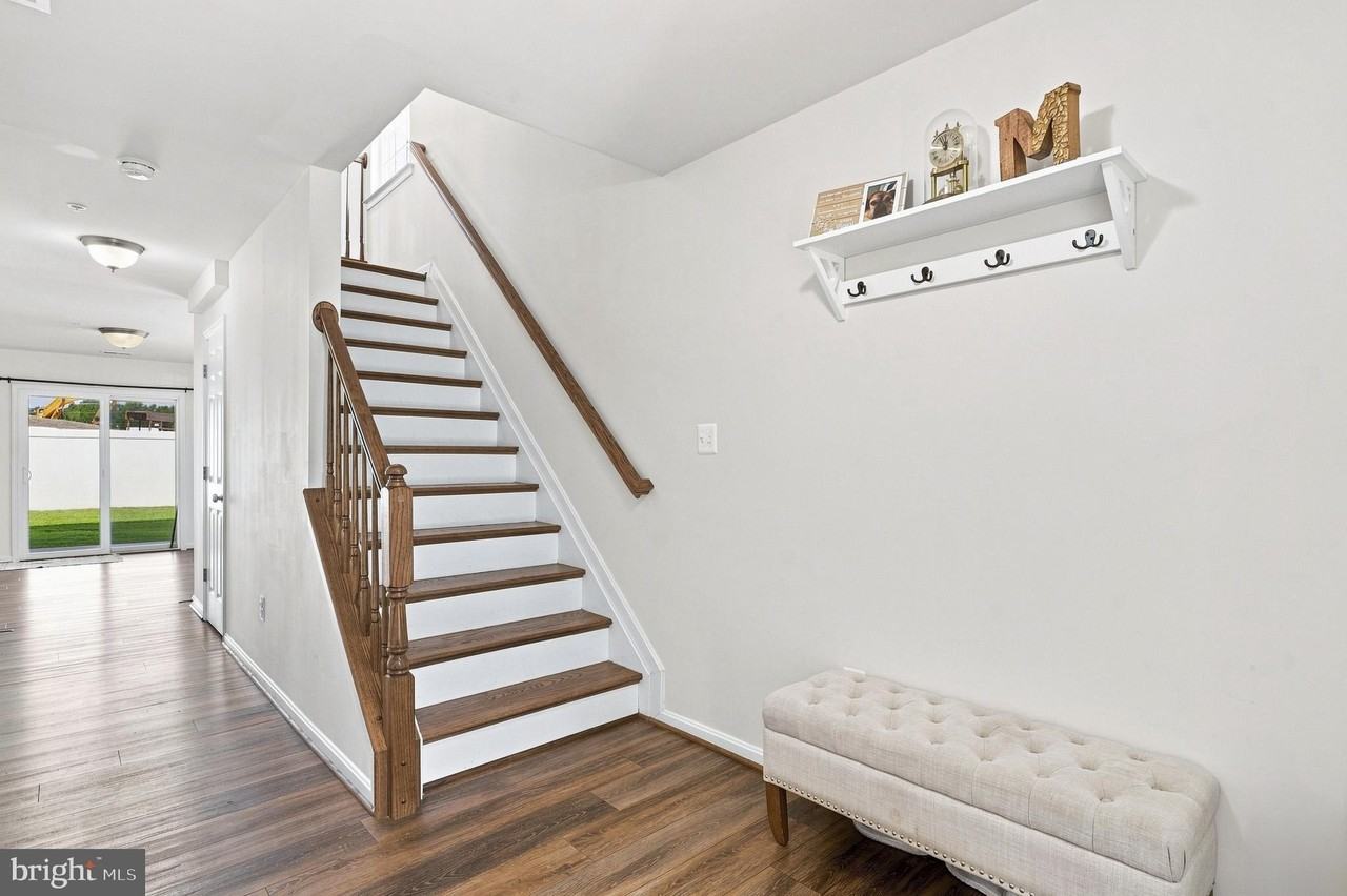 99 Clydesdale Ln - Photo 6 of 50