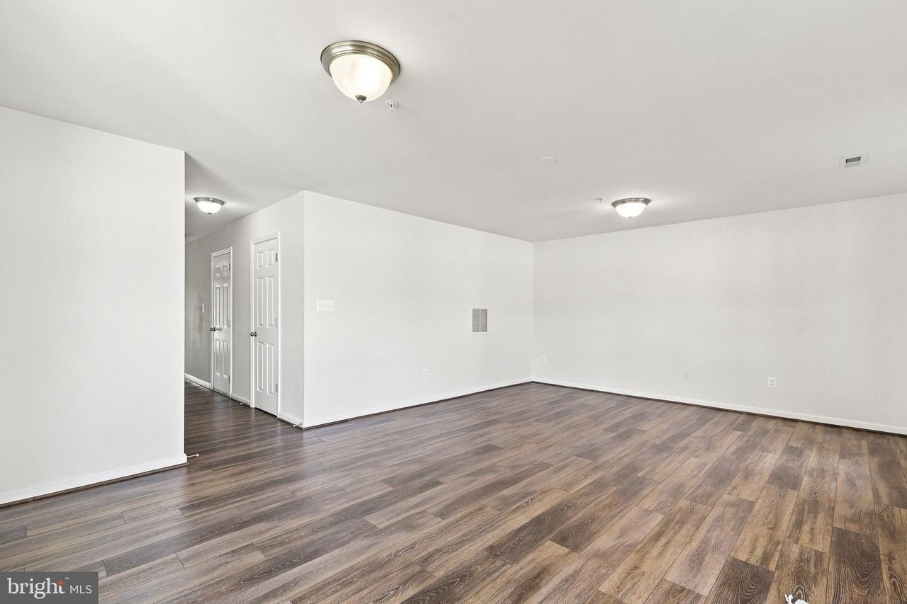 99 Clydesdale Ln - Photo 7 of 50
