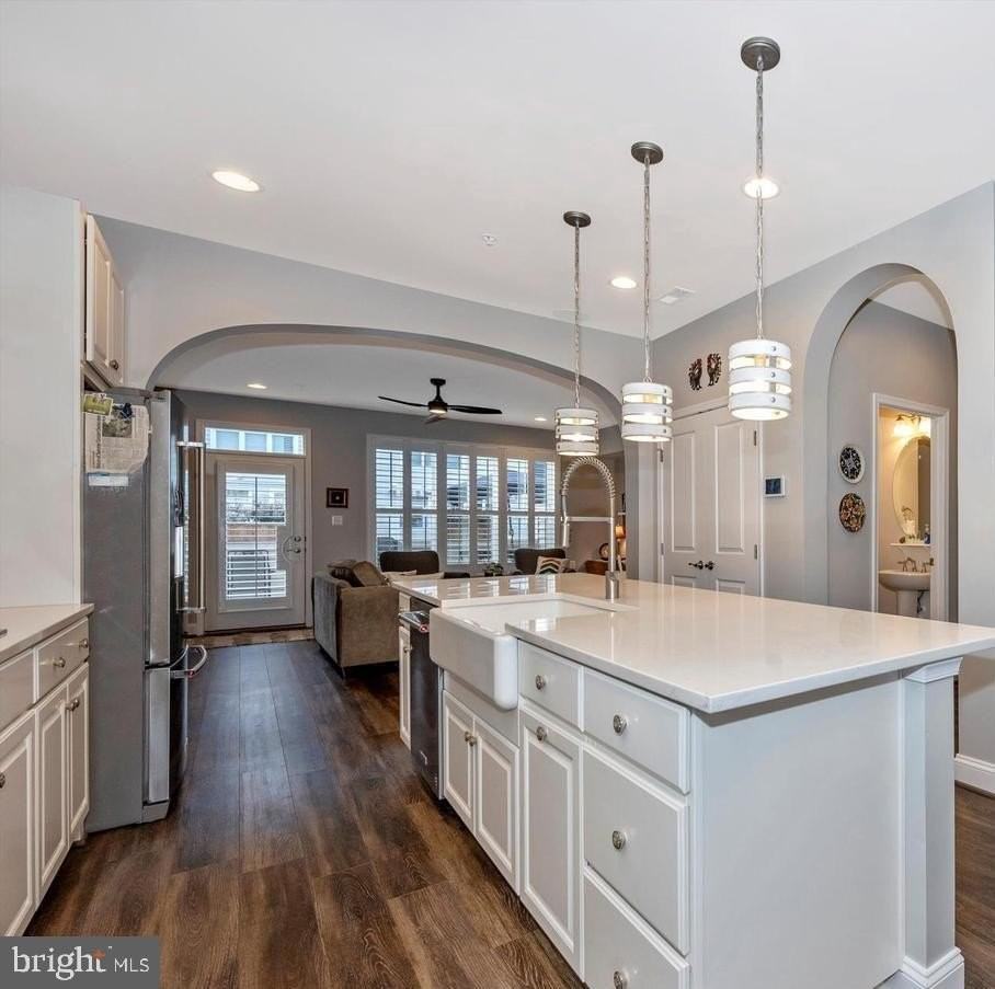 1019 Holden Rd - Photo 4 of 11