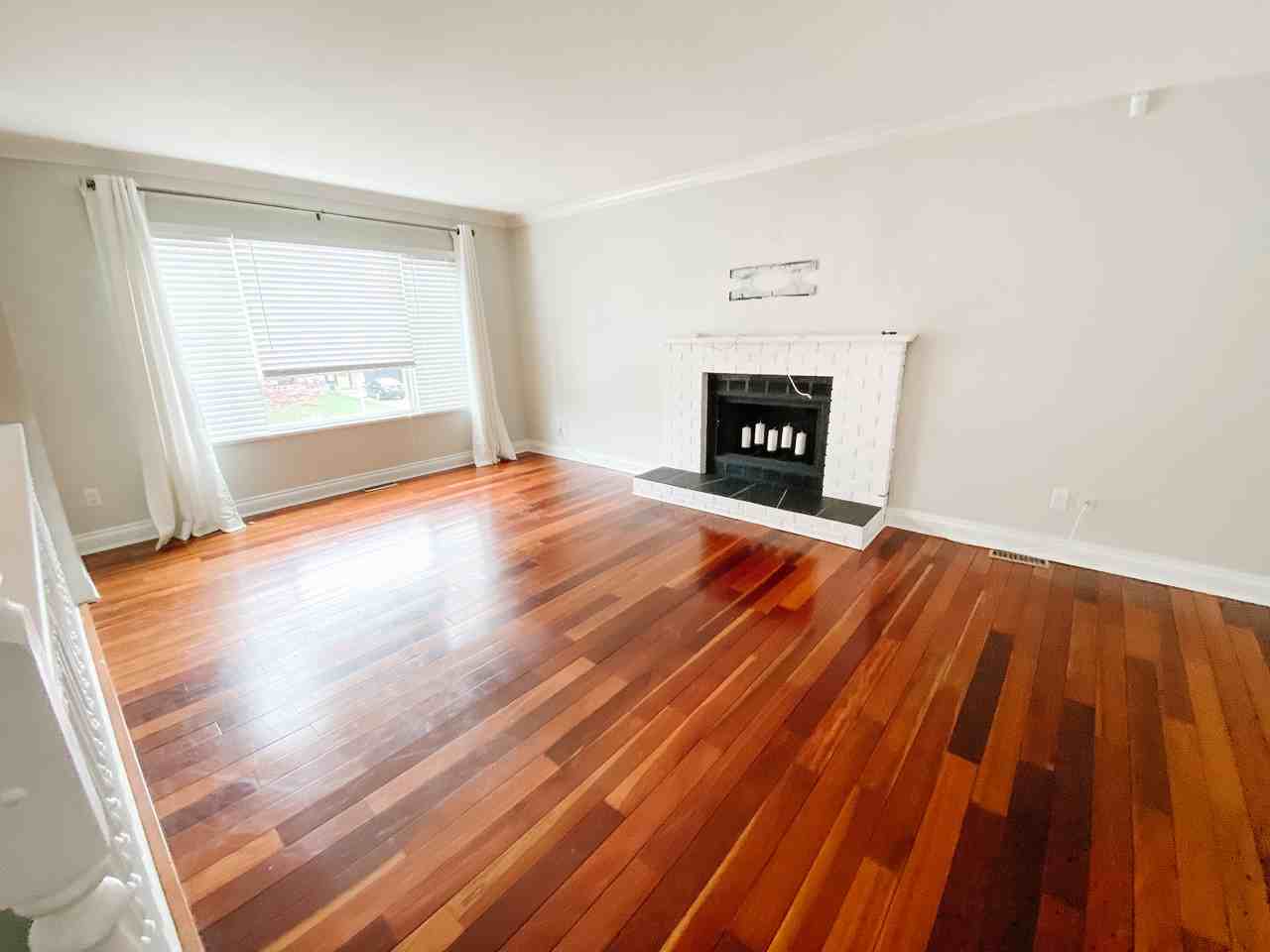 9187 212 Street - Photo 3 of 23