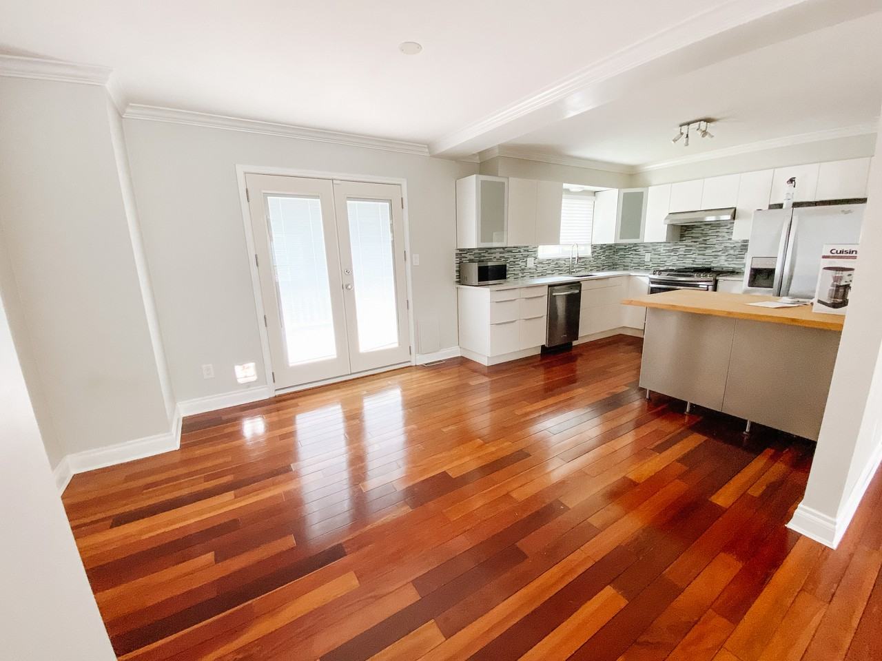 9187 212 Street - Photo 5 of 23