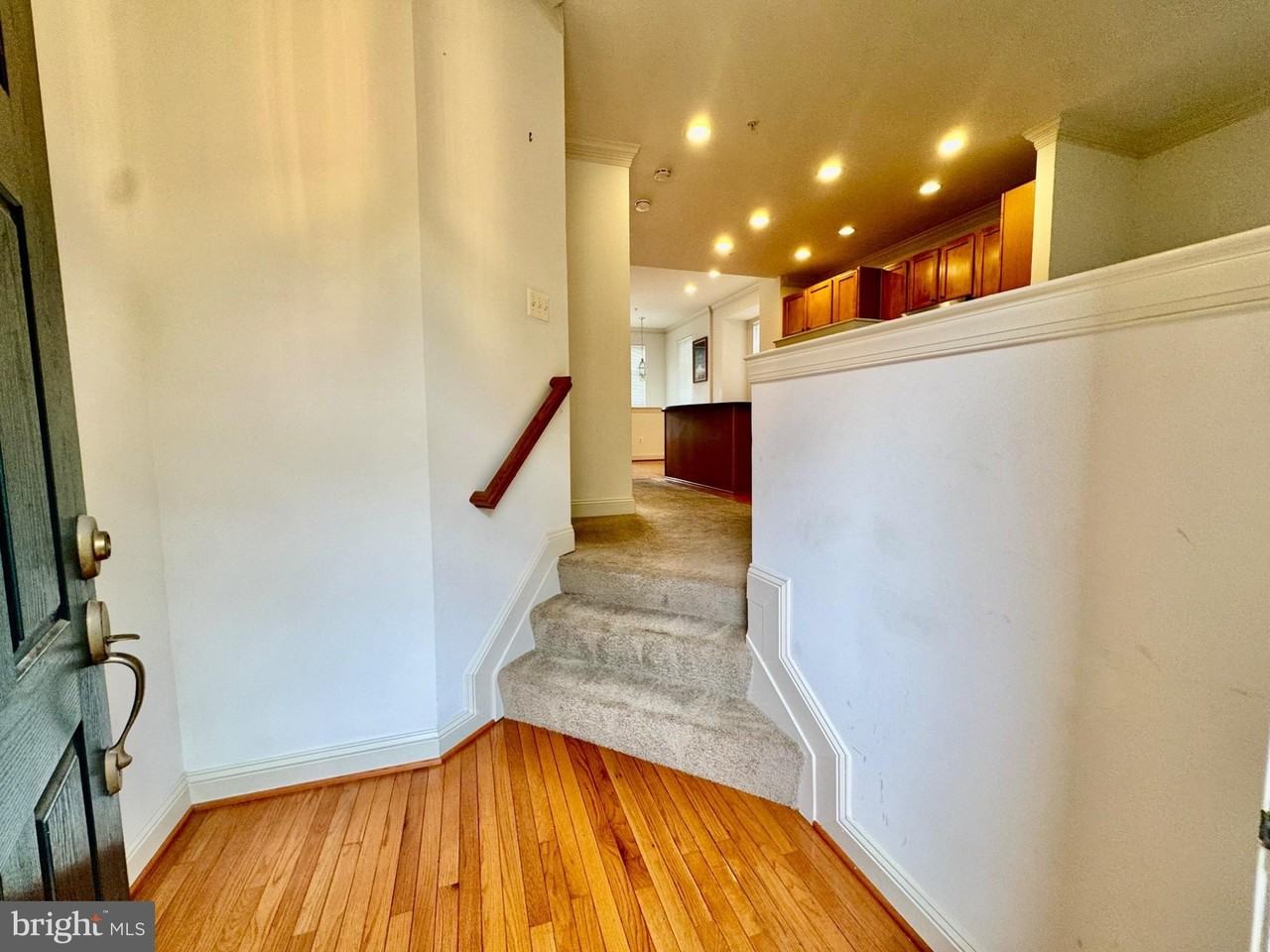 23517 Gardenside Pl - Photo 3 of 39