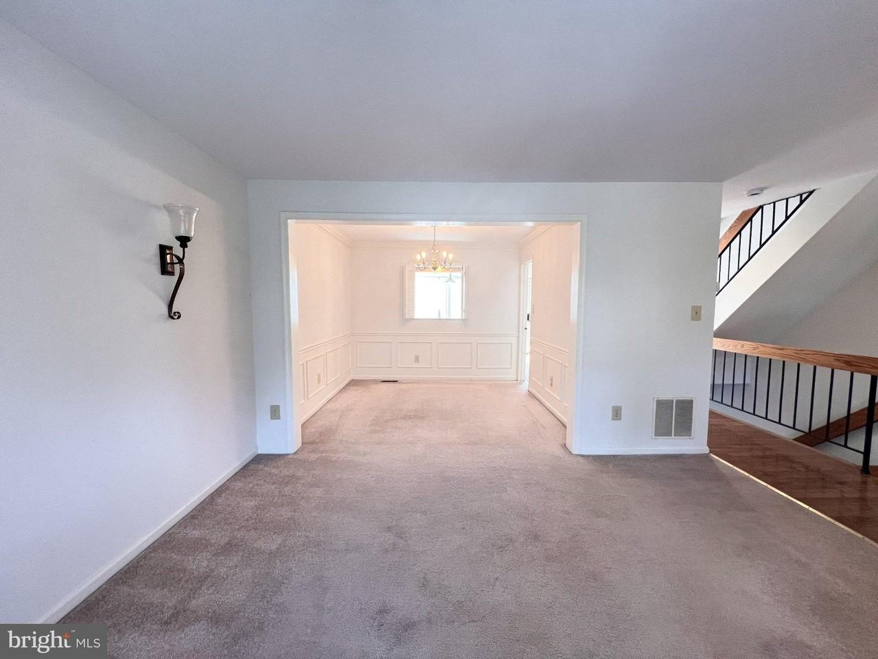 1951 Hickory Hill Ln - Photo 3 of 45