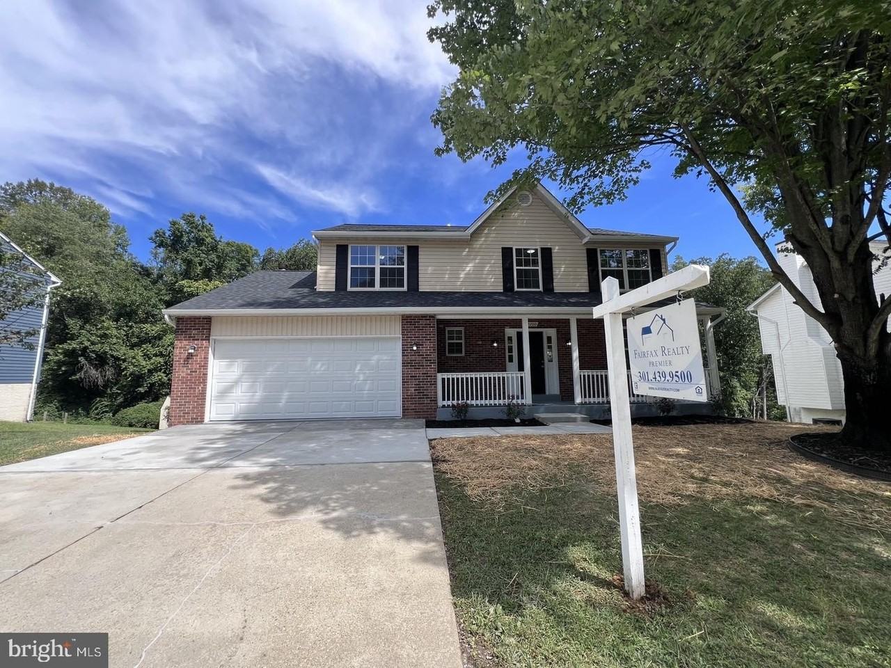 12200 Clear Creek Dr - Photo 2 of 50