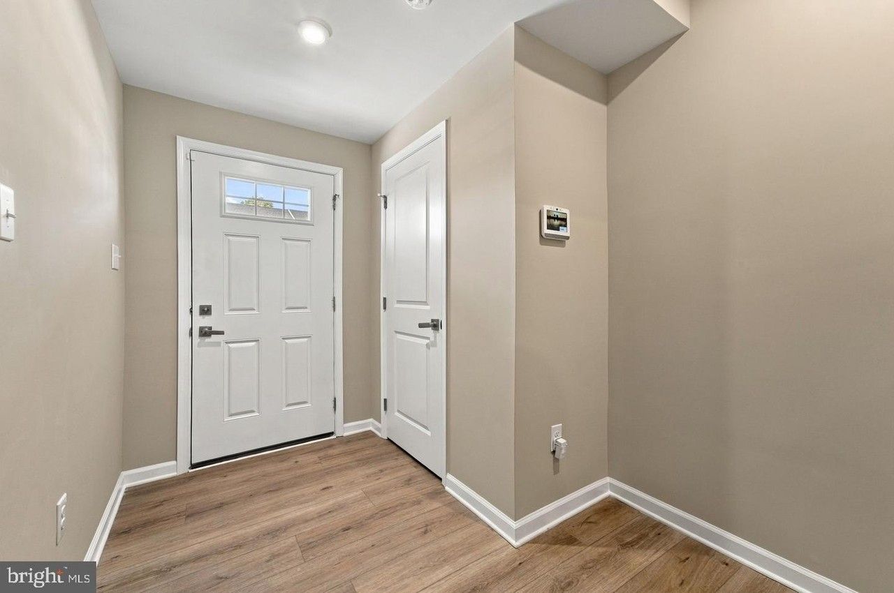 1180 W Walnut Rd #F34 - Photo 6 of 44