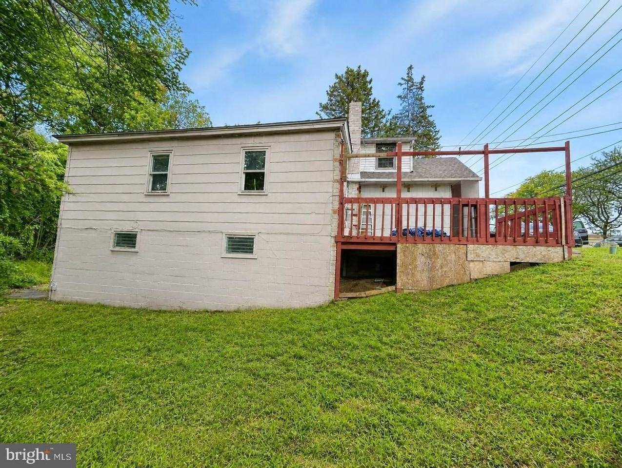 497 Lancaster Ave - Photo 6 of 22