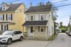 225 Brook St - Photo 1 of 1