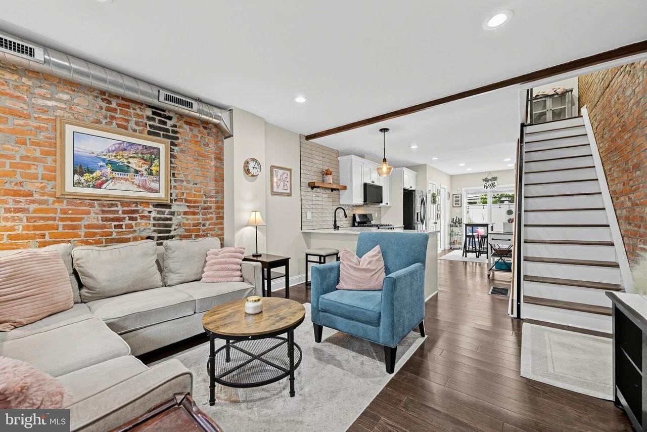 1842 Wilder St - Photo 3 of 15