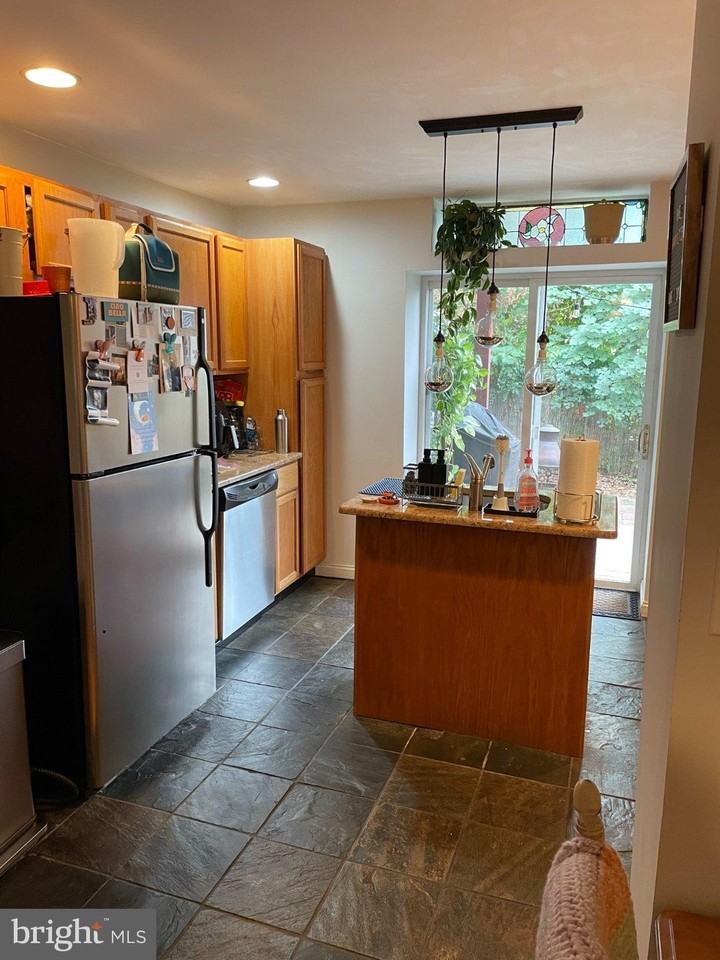 3696 Eveline St - Photo 6 of 16