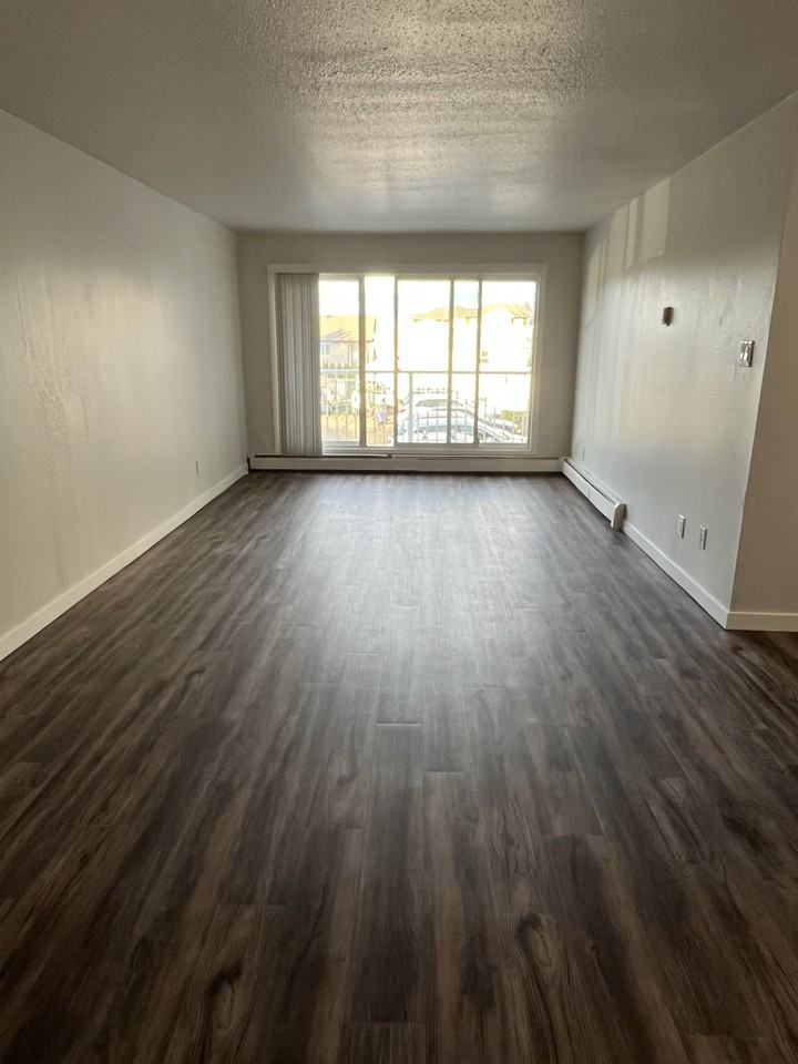 710 Dogwood Street #210 - Photo 4 of 12