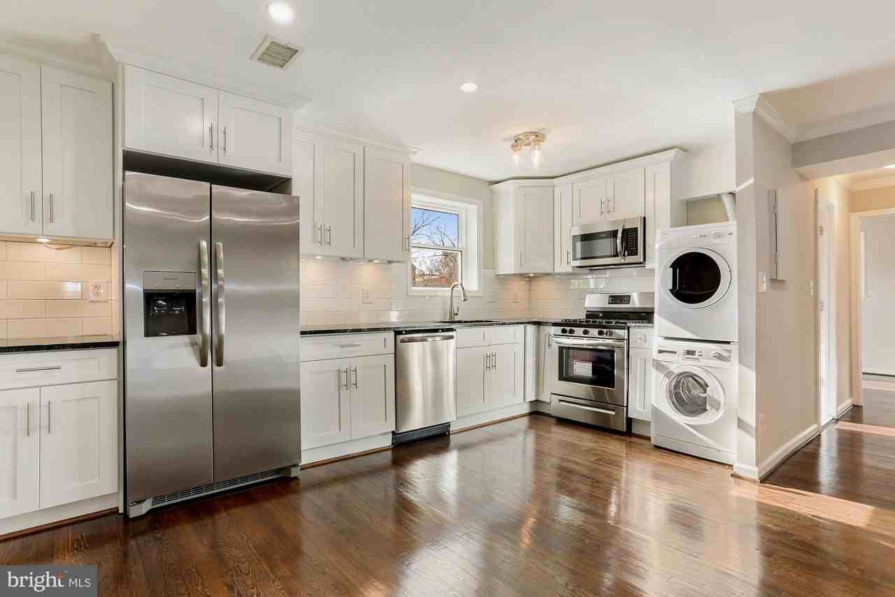 504 E Alexandria Ave #2 - Photo 3 of 15