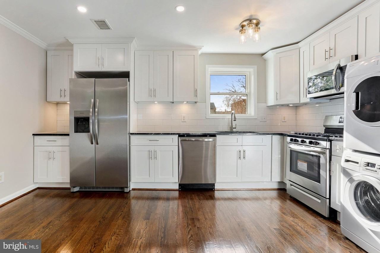 504 E Alexandria Ave #2 - Photo 4 of 15
