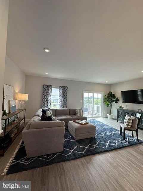 129 Bayhill Ter - Photo 4 of 34