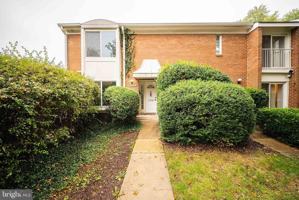 featured image of 3722 Persimmon Cir