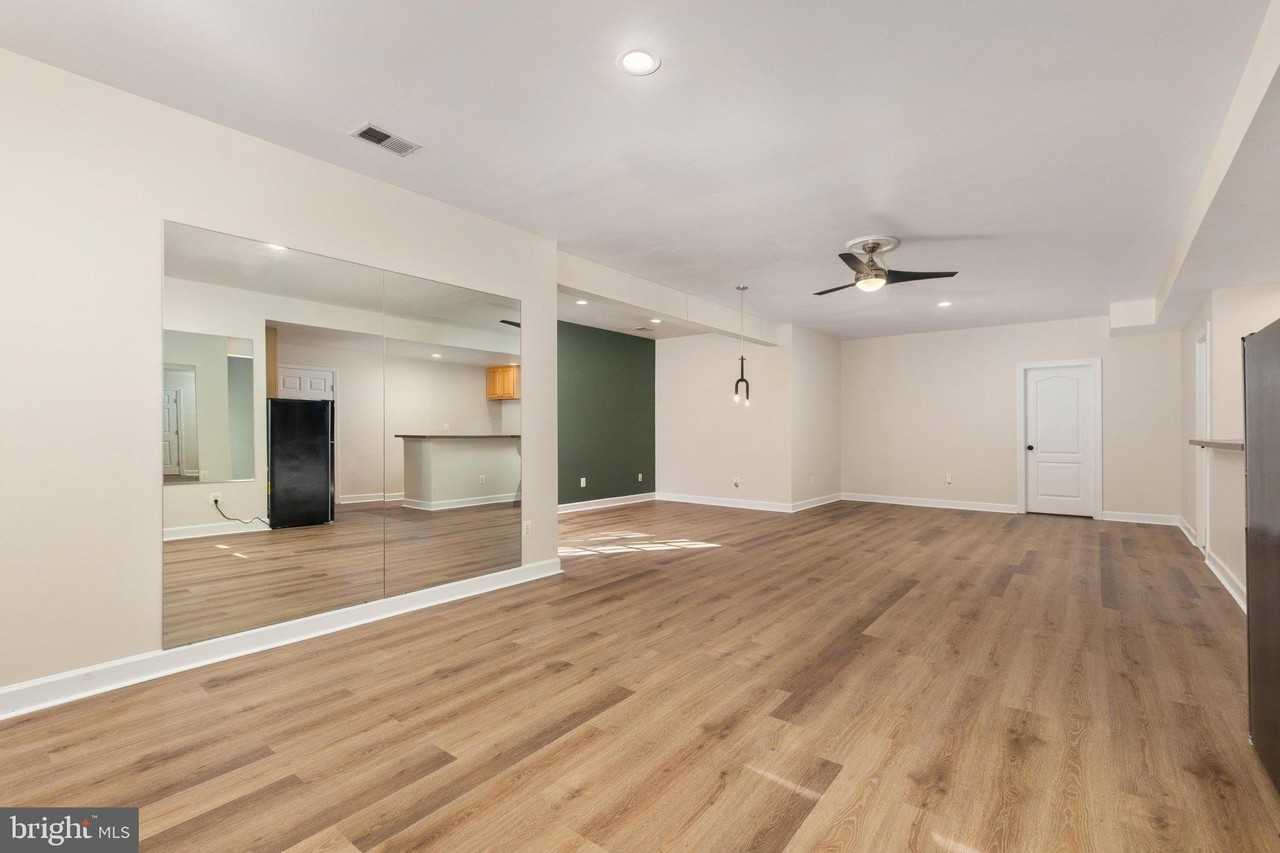7216 White House Dr - Photo 6 of 24