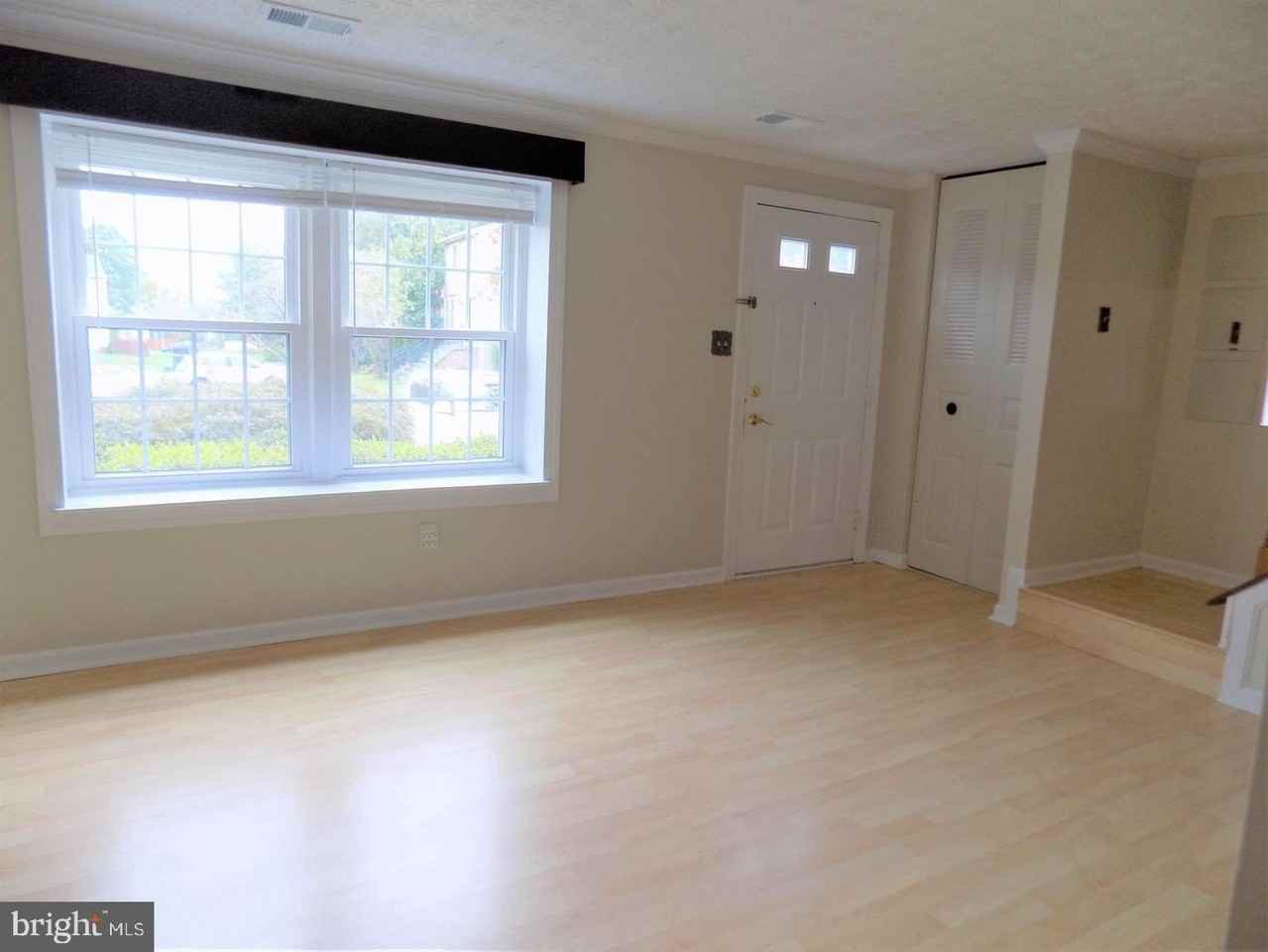 5920 Spruce Run Ct - Photo 3 of 34