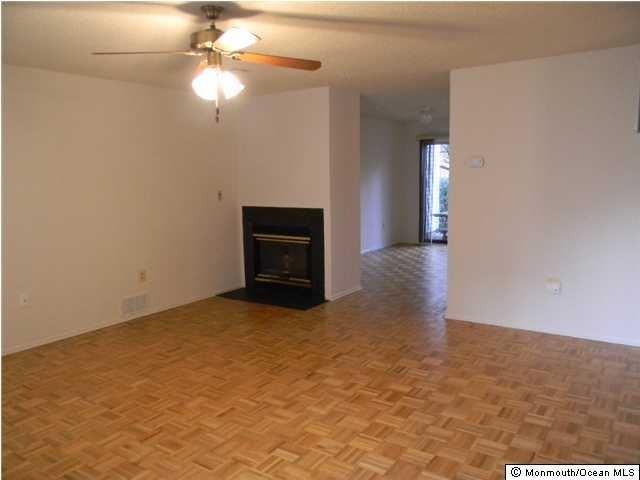 135 Gettysburg Ln - Photo 3 of 7