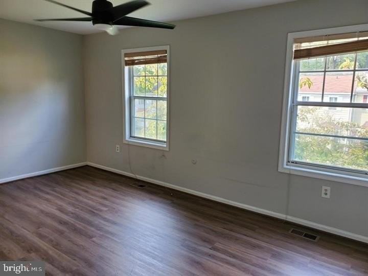 9847 Oakdale Woods Ct - Photo 2 of 22