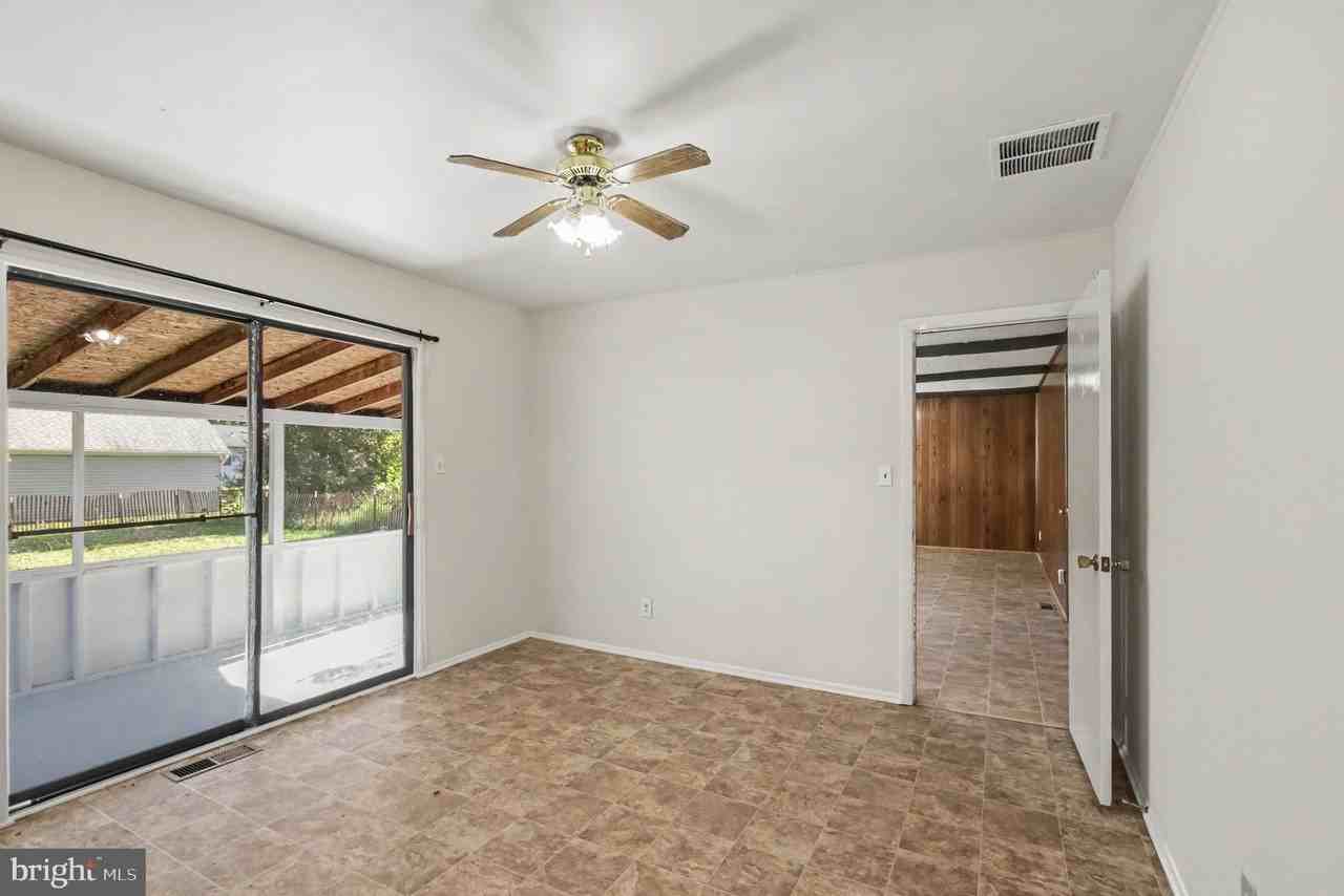 4435 Willow Tree Ln - Photo 5 of 26