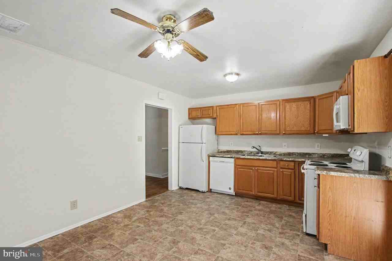 4435 Willow Tree Ln - Photo 7 of 26