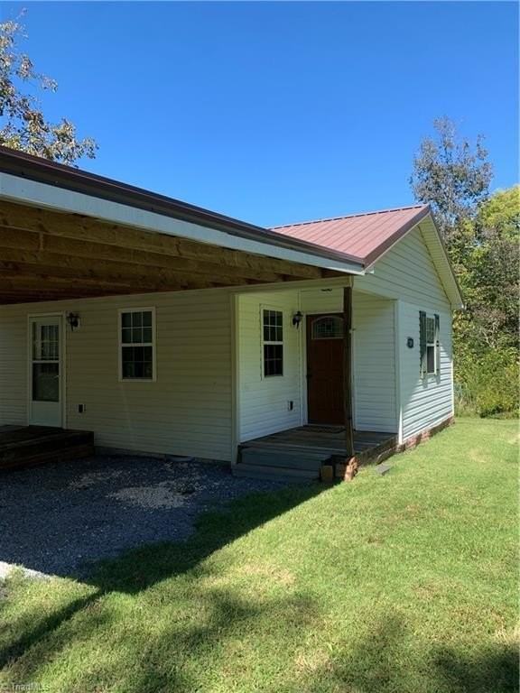 709 Cana Rd - Photo 2 of 13