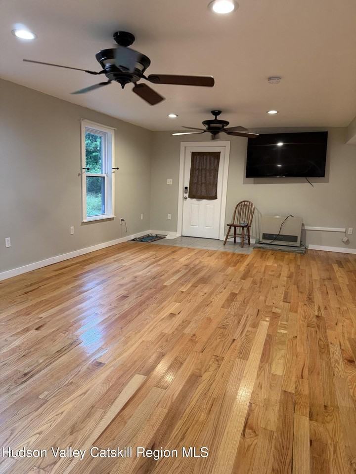 120B Woodland Dr - Photo 4 of 16