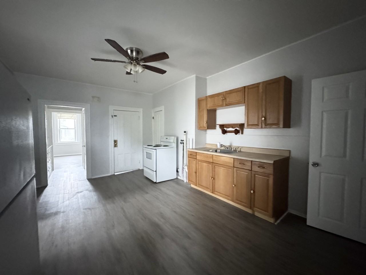 7 Corning St #1 - Photo 3 of 9