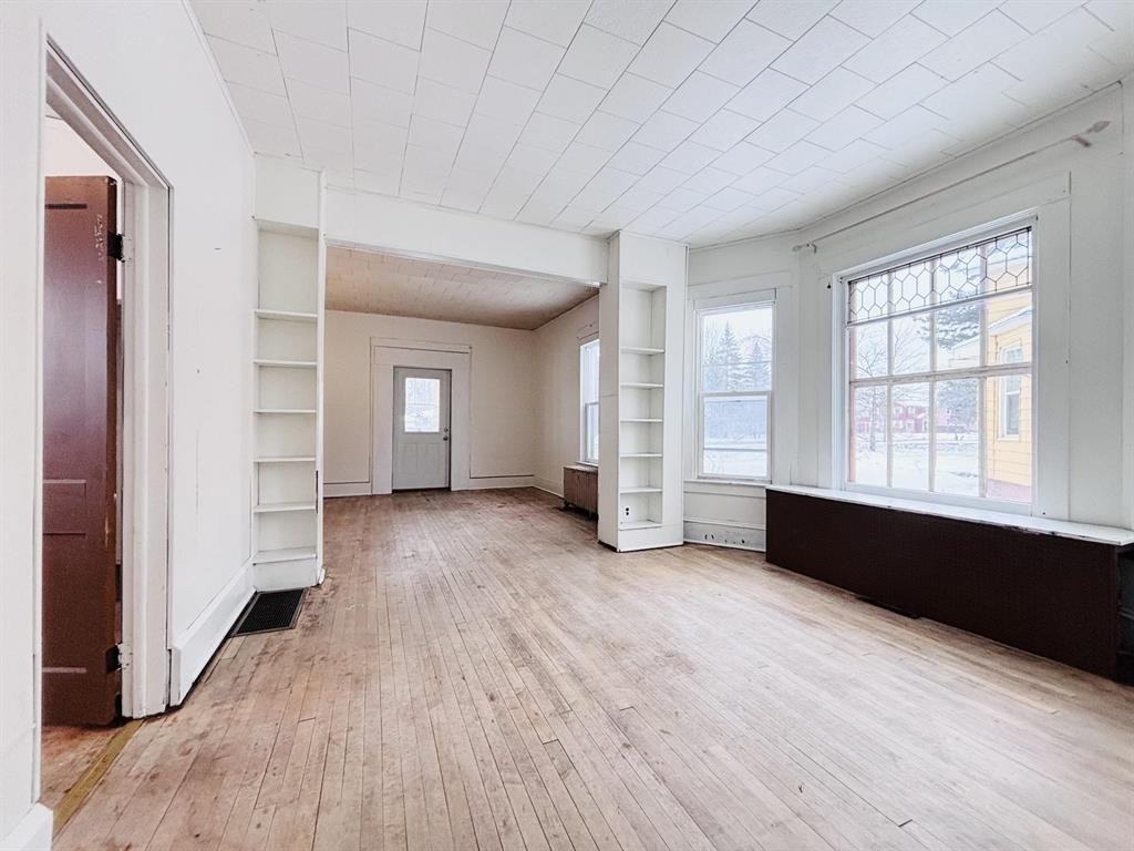 605 Ellis Ave #1 - Photo 6 of 23