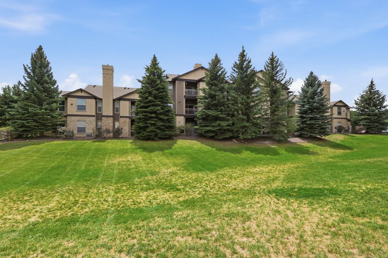 7438 S Quail Cir #2016
