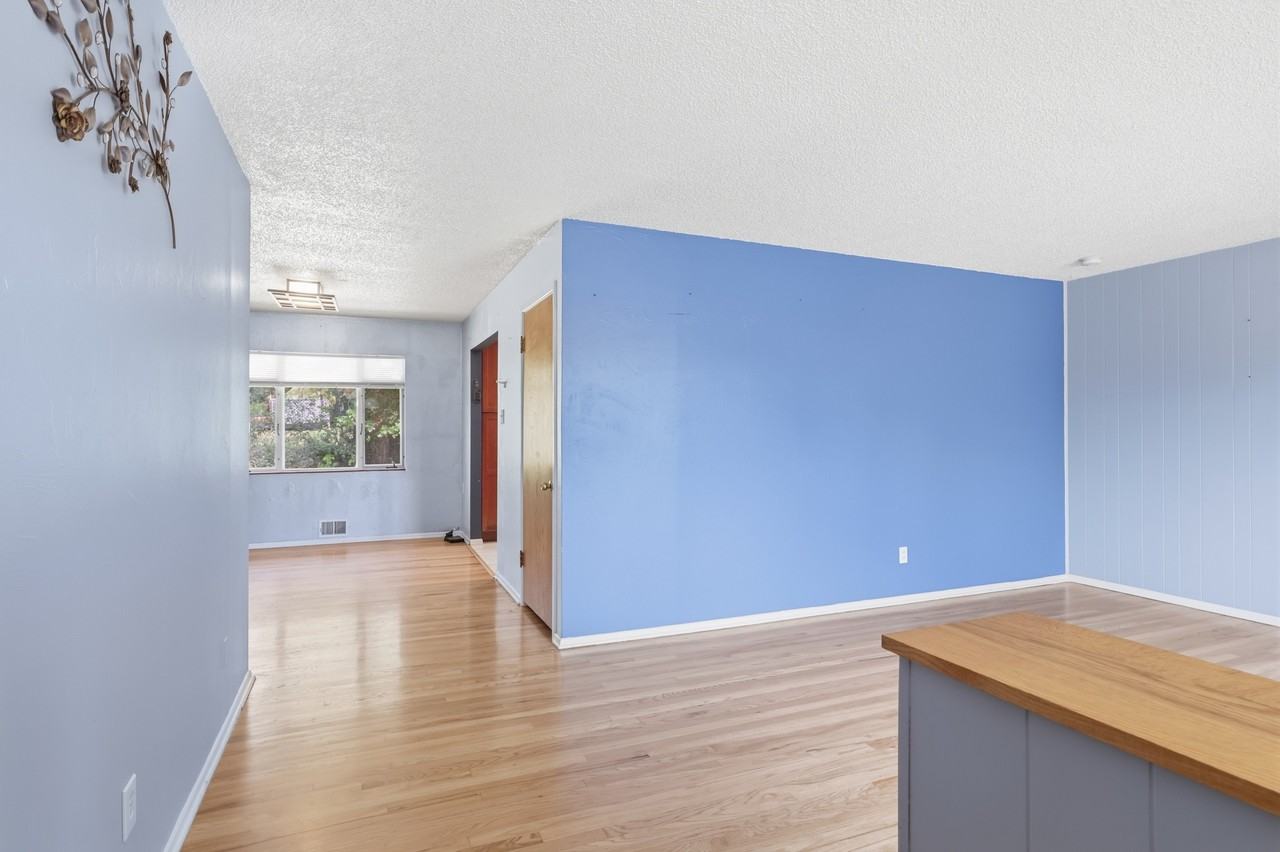 3705 W Eastman Ave #1 - Photo 7 of 33