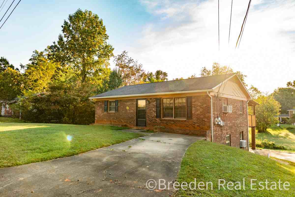 1670 Falls Ave #A - Photo 3 of 17