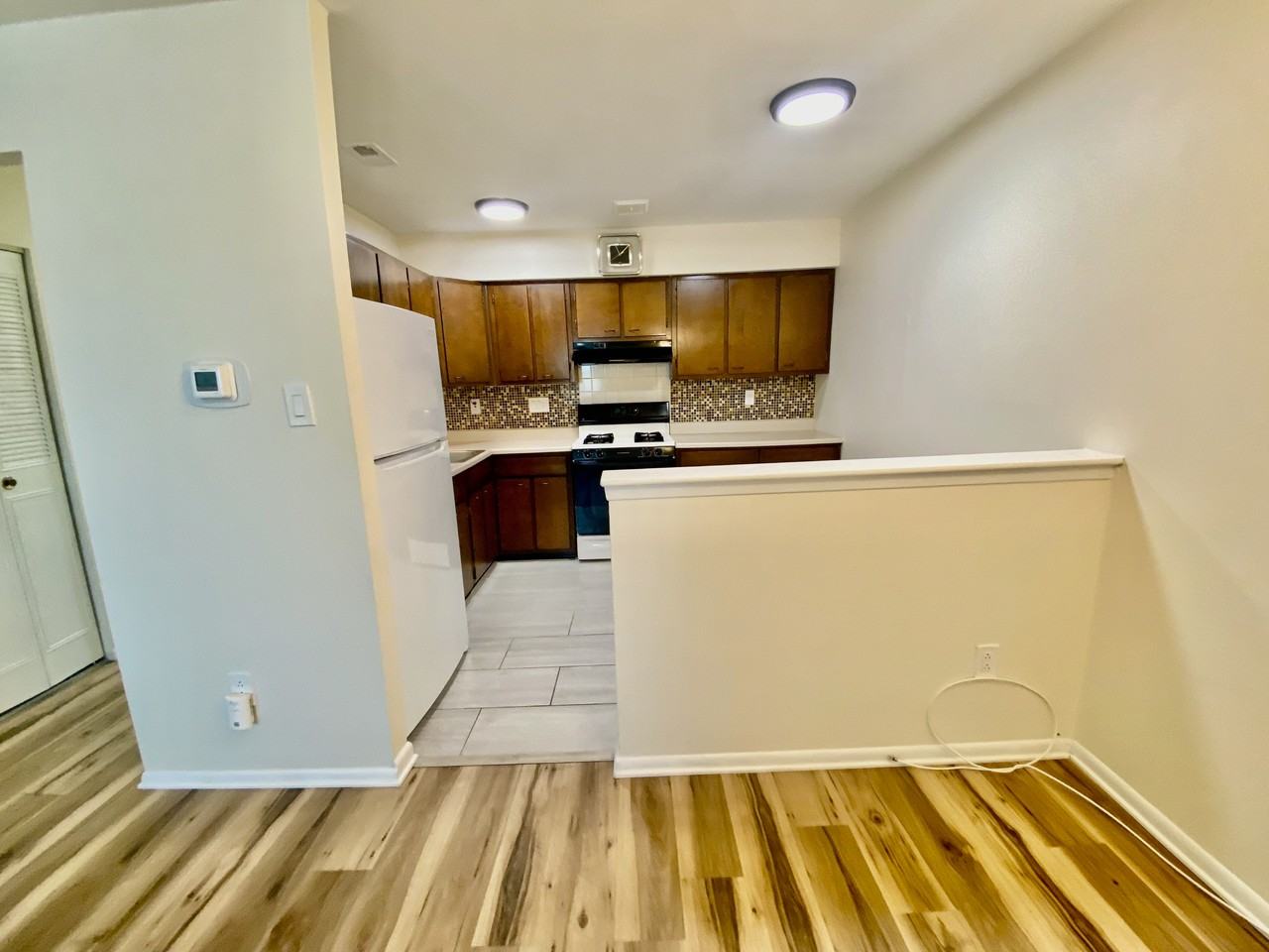 3028 S 70th St 2nd Fl #2ndFL - Photo 6 of 30
