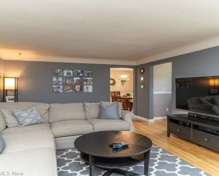 495 Parkside Dr #1 - Photo 2 of 23