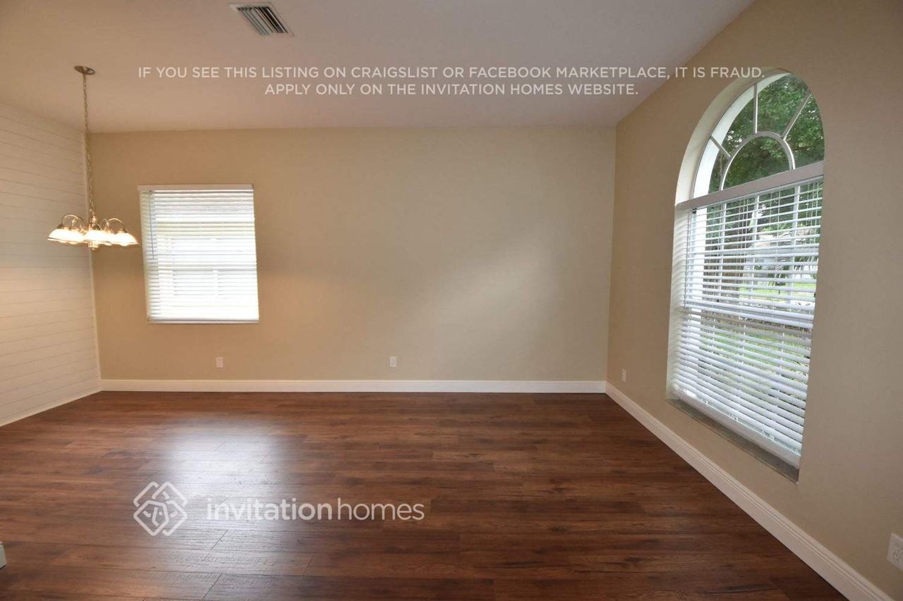 621 Sand Ridge Dr - Photo 4 of 19