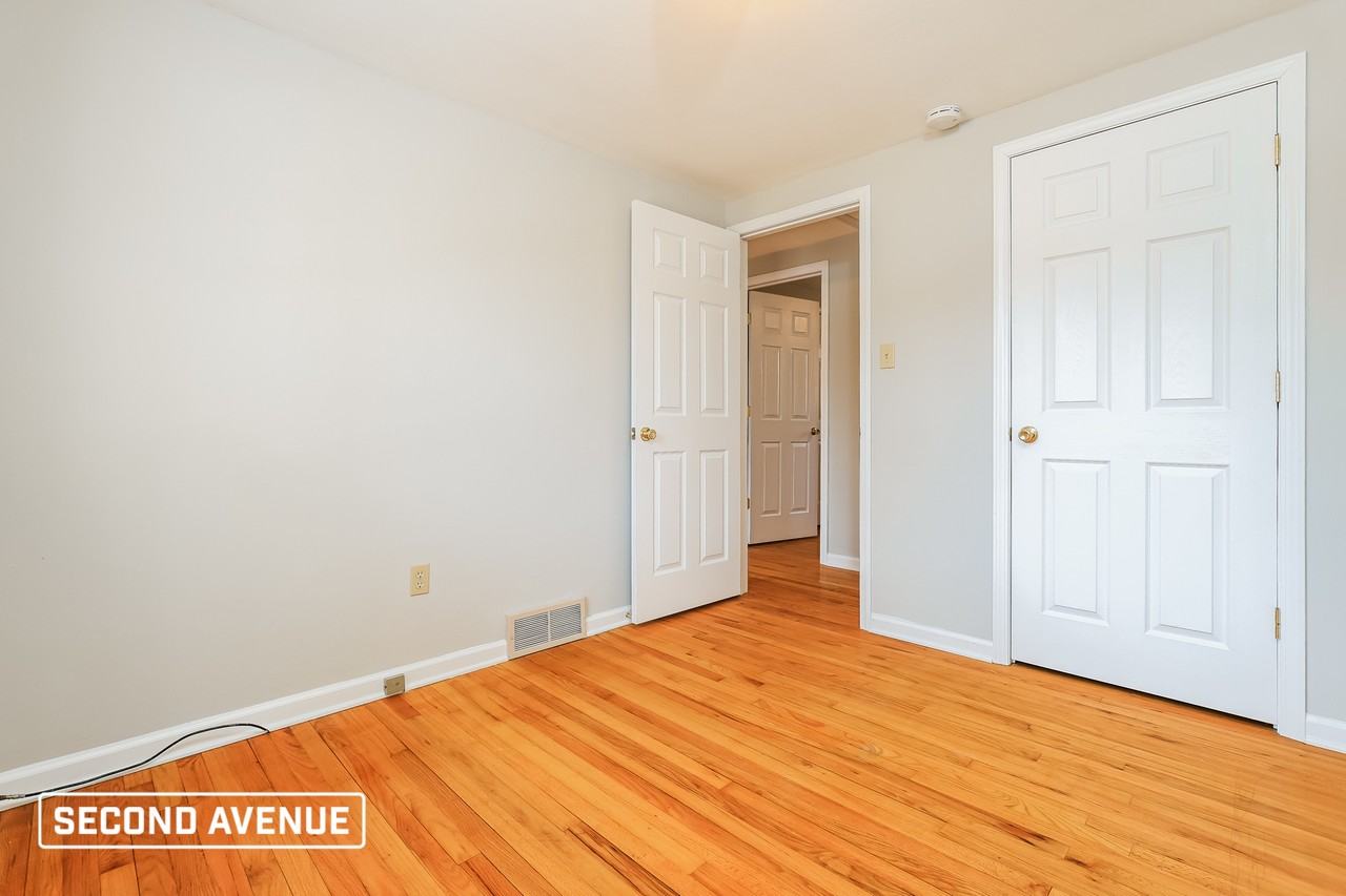 427 Kentucky Ave - Photo 7 of 14