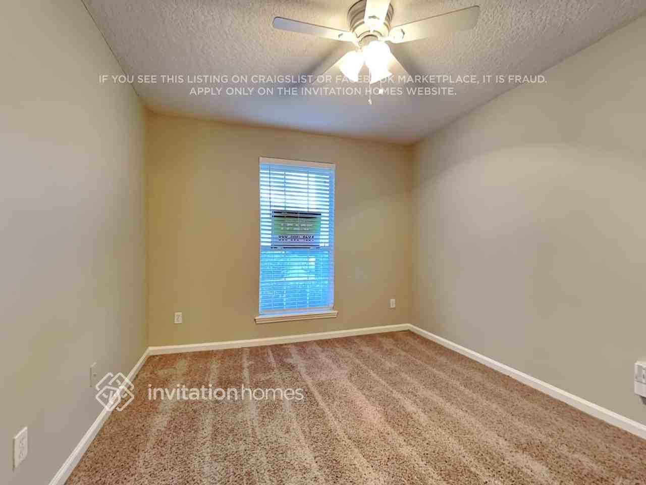 8621 Derry Dr - Photo 7 of 16