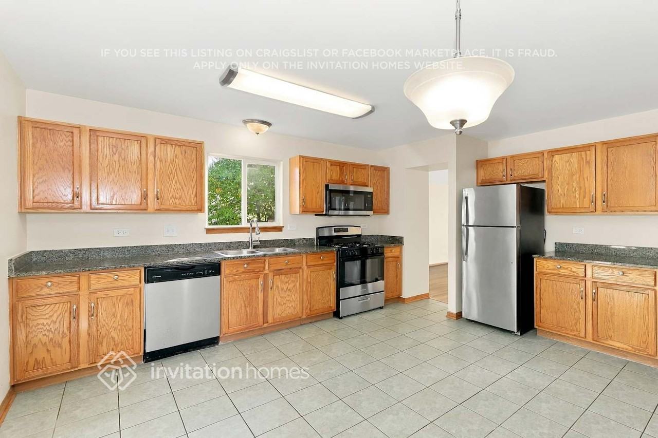 5907 Alpine Way - Photo 7 of 19