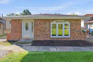 26W257 Harrison Ave - Photo 1 of 1