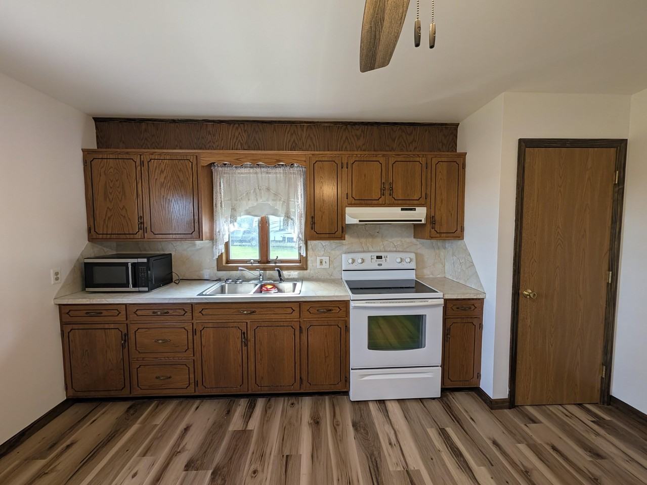 5044 Main St #1 - Photo 5 of 22
