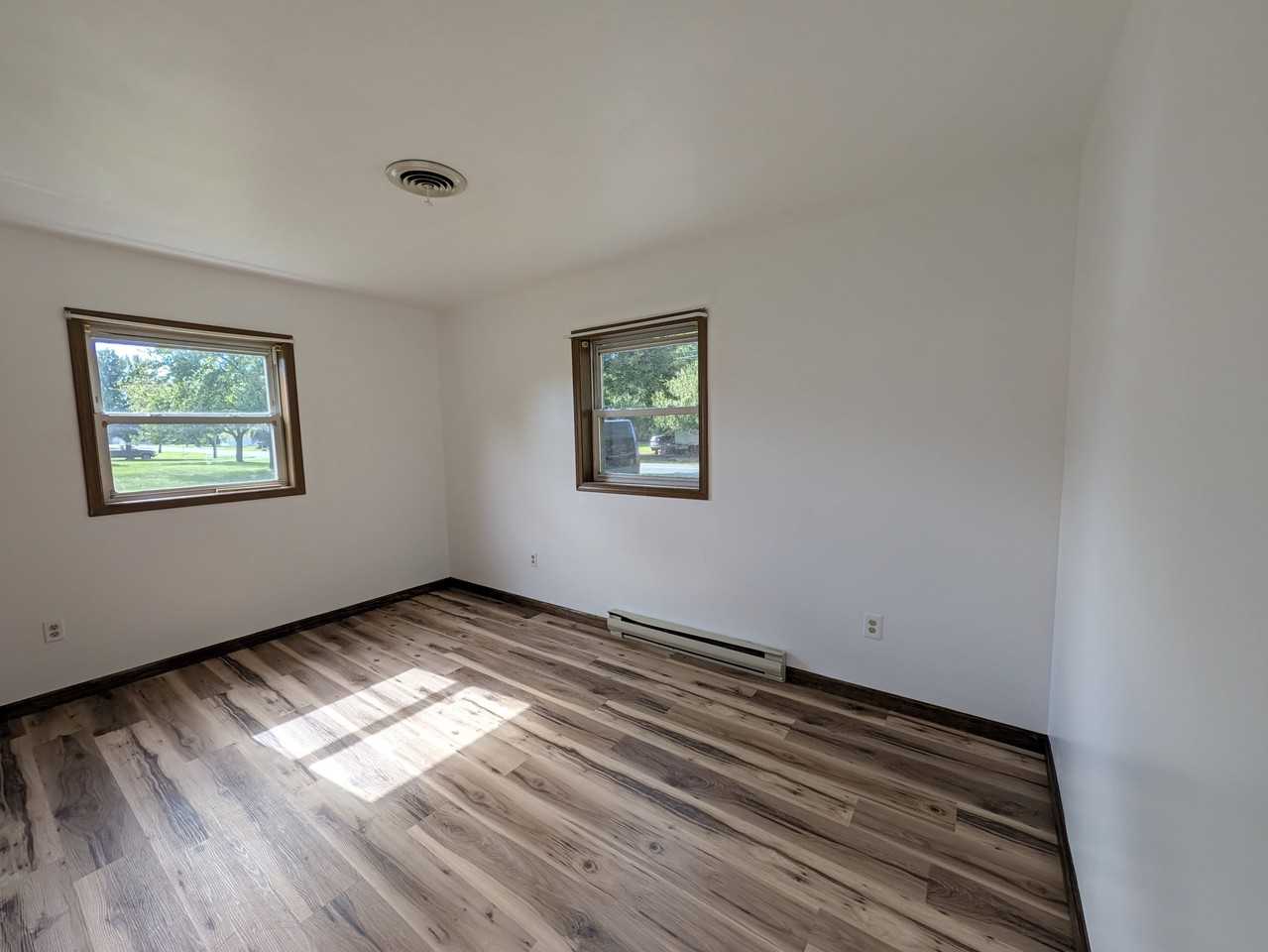 5044 Main St #1 - Photo 6 of 22